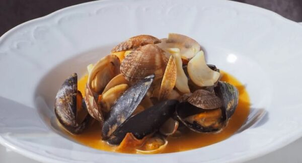 Soupe américaine classique aux palourdes : le bol parfait pour se réchauffer en automne et en hiver